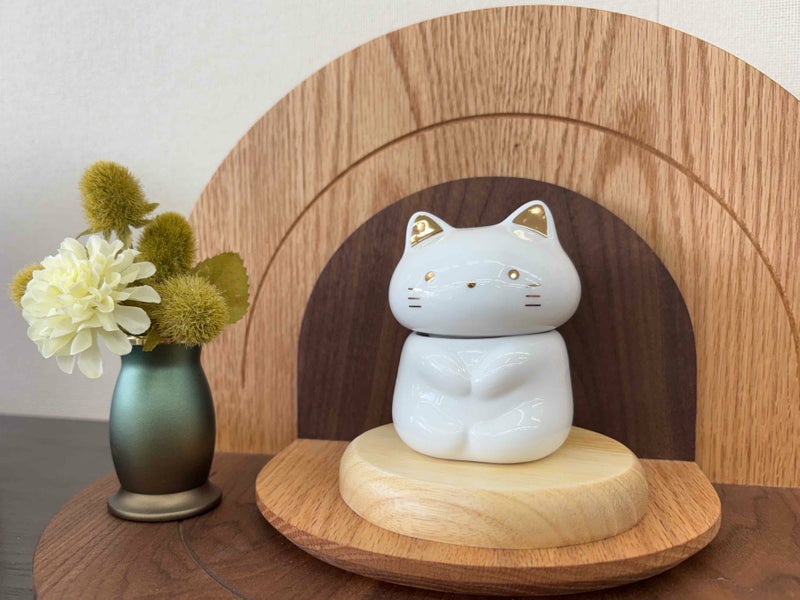 ペット骨壺　ワンちゃんネコちゃん